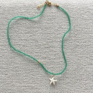 Green Beaded Necklace with Starfish ⭐️Pendant
